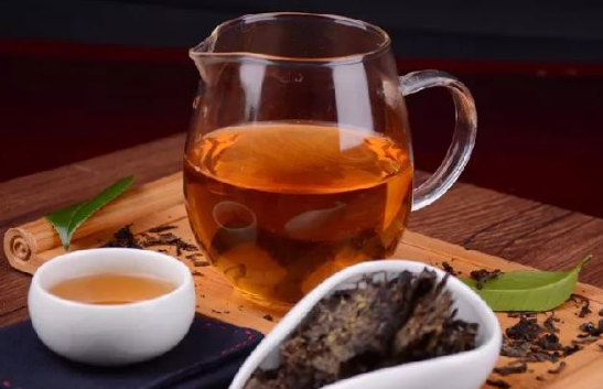 黑茶为什么要拼配茶梗？